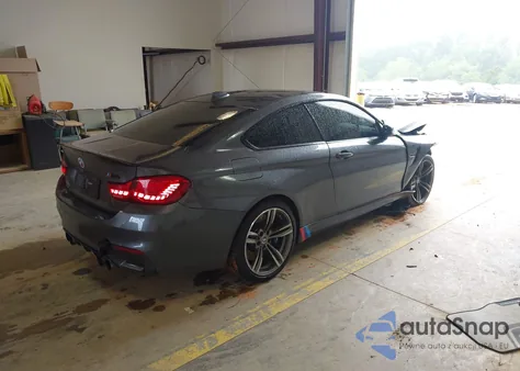 2015 BMW M4 z USA, uszkodzony, nr VIN WBS3R9C57FK330755
